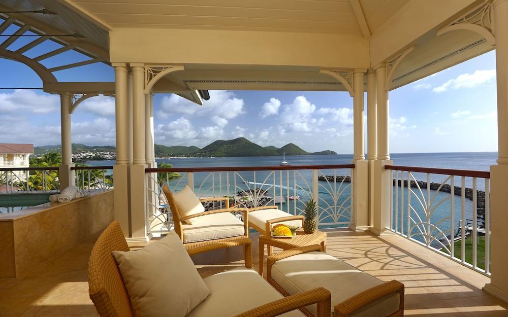 The Landings Resort And Spa - All Suites โกรส อิส์ลีต ภายนอก รูปภาพ