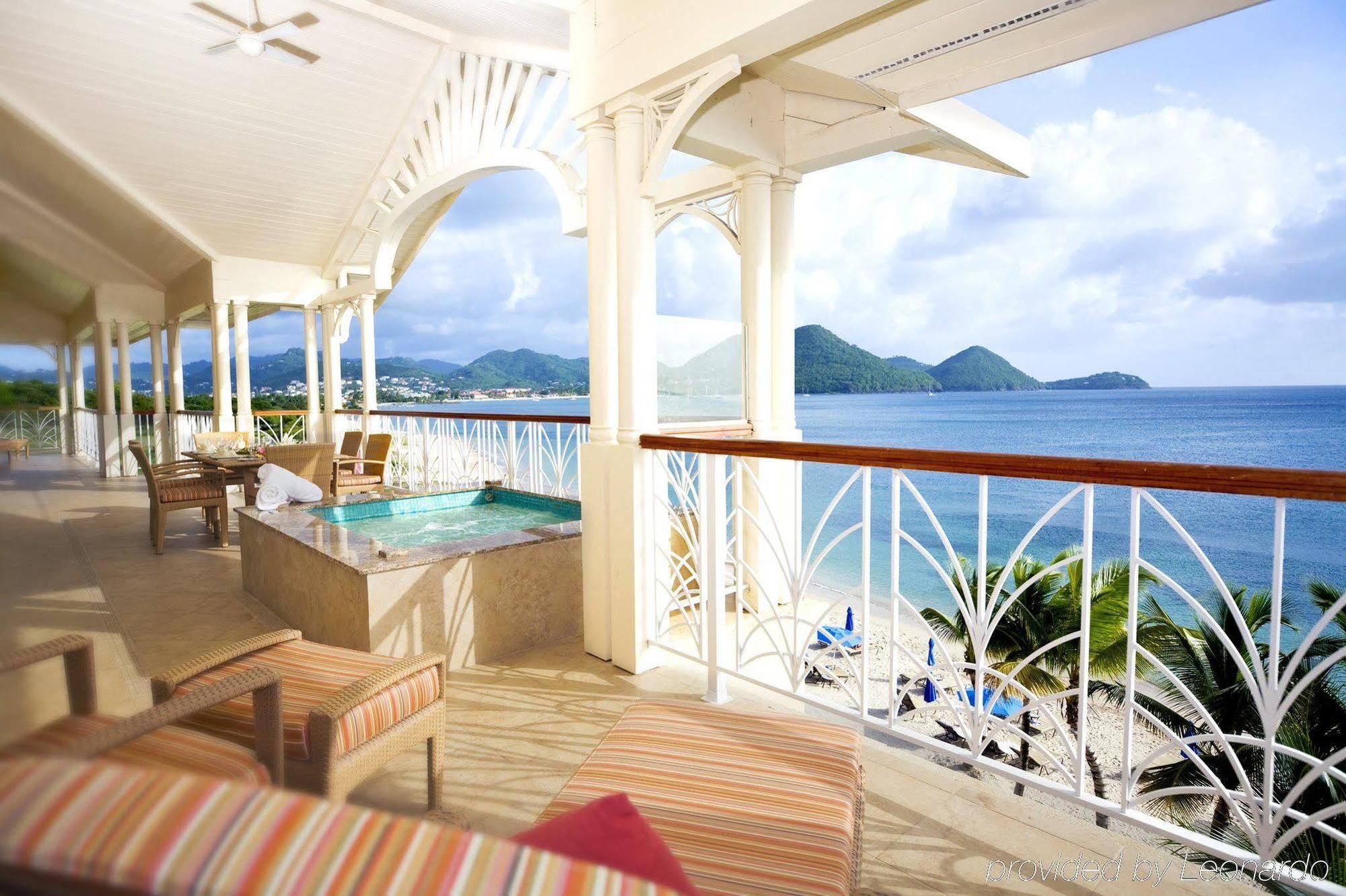 The Landings Resort And Spa - All Suites โกรส อิส์ลีต ภายนอก รูปภาพ